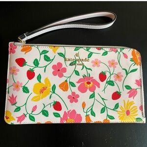 Kate Spade Floral Wristlet Clutch - Multicolor